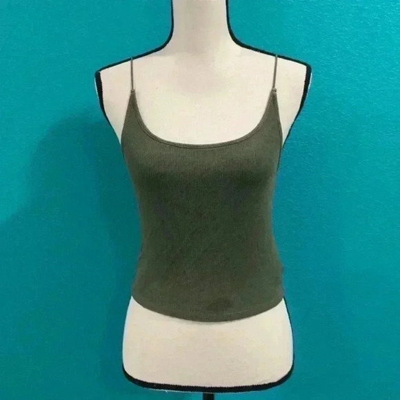 ⭐️American eagle green tank top in size small - Picture 1 of 5